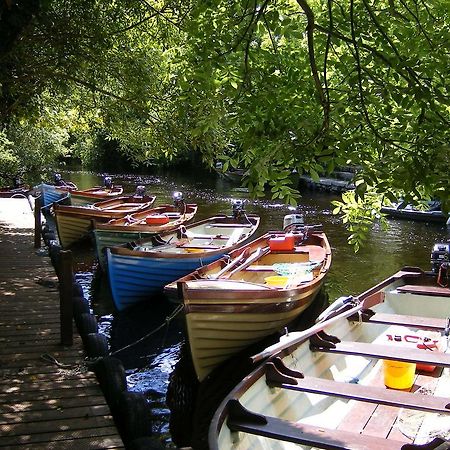 Camillaun Lodge With Lough Corrib Boat Hire Oughterard Exteriör bild