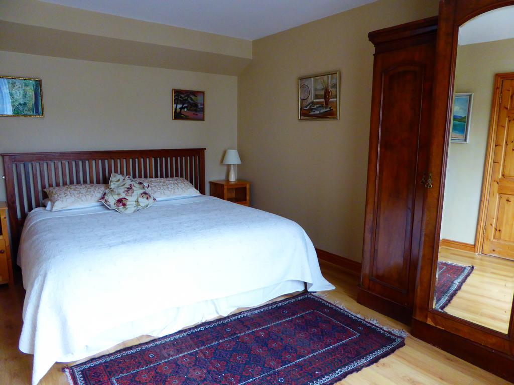 Camillaun Lodge With Lough Corrib Boat Hire Oughterard Exteriör bild