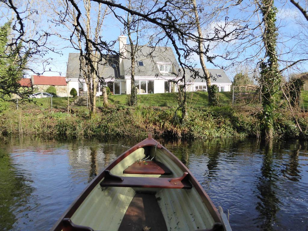 Camillaun Lodge With Lough Corrib Boat Hire Oughterard Exteriör bild
