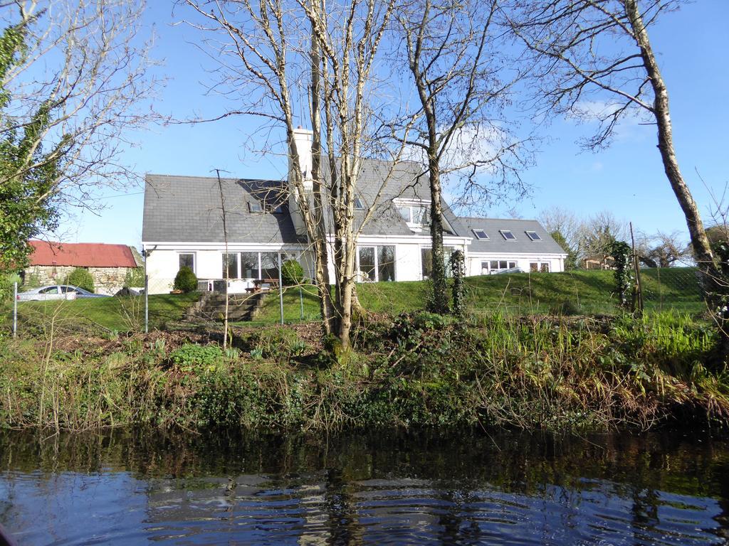 Camillaun Lodge With Lough Corrib Boat Hire Oughterard Exteriör bild