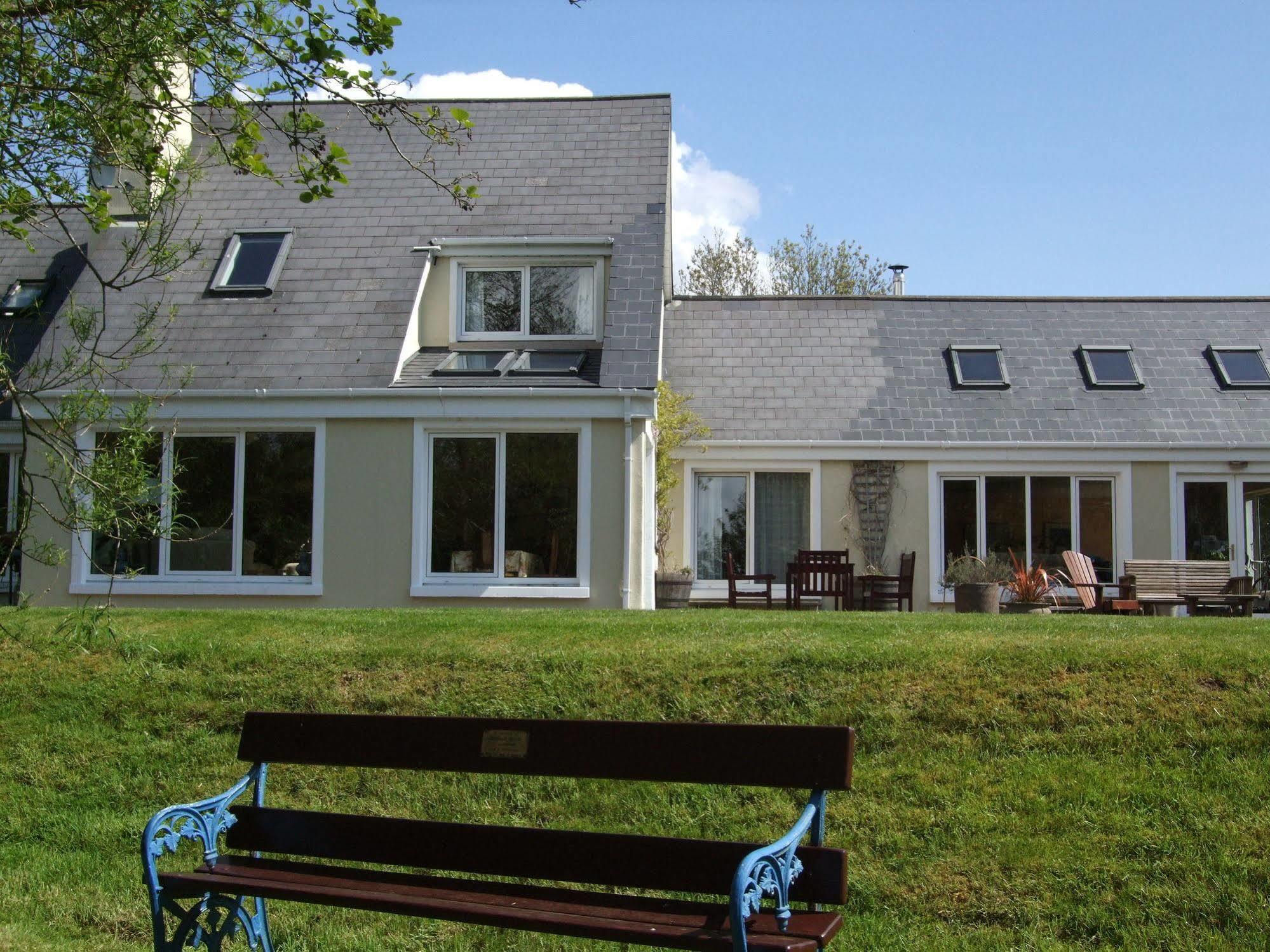 Camillaun Lodge With Lough Corrib Boat Hire Oughterard Exteriör bild